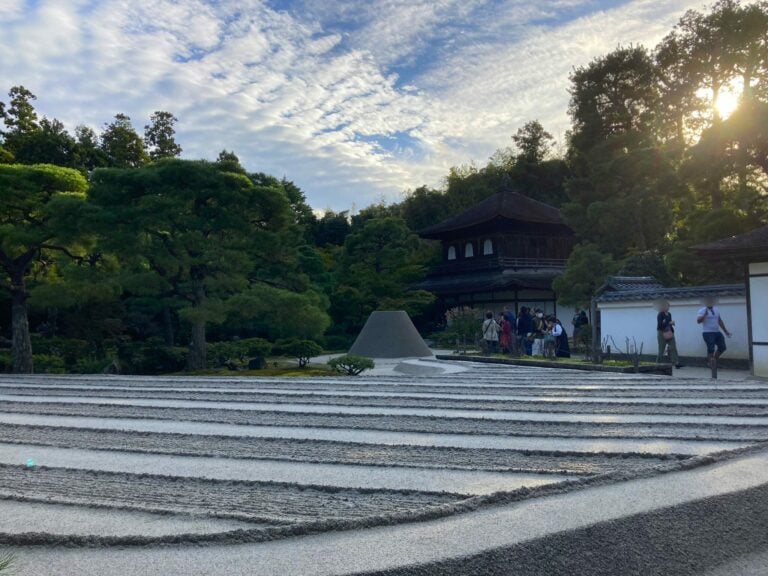 銀閣寺を見て回るのに必要な時間はどれくらい？入場料は無料？